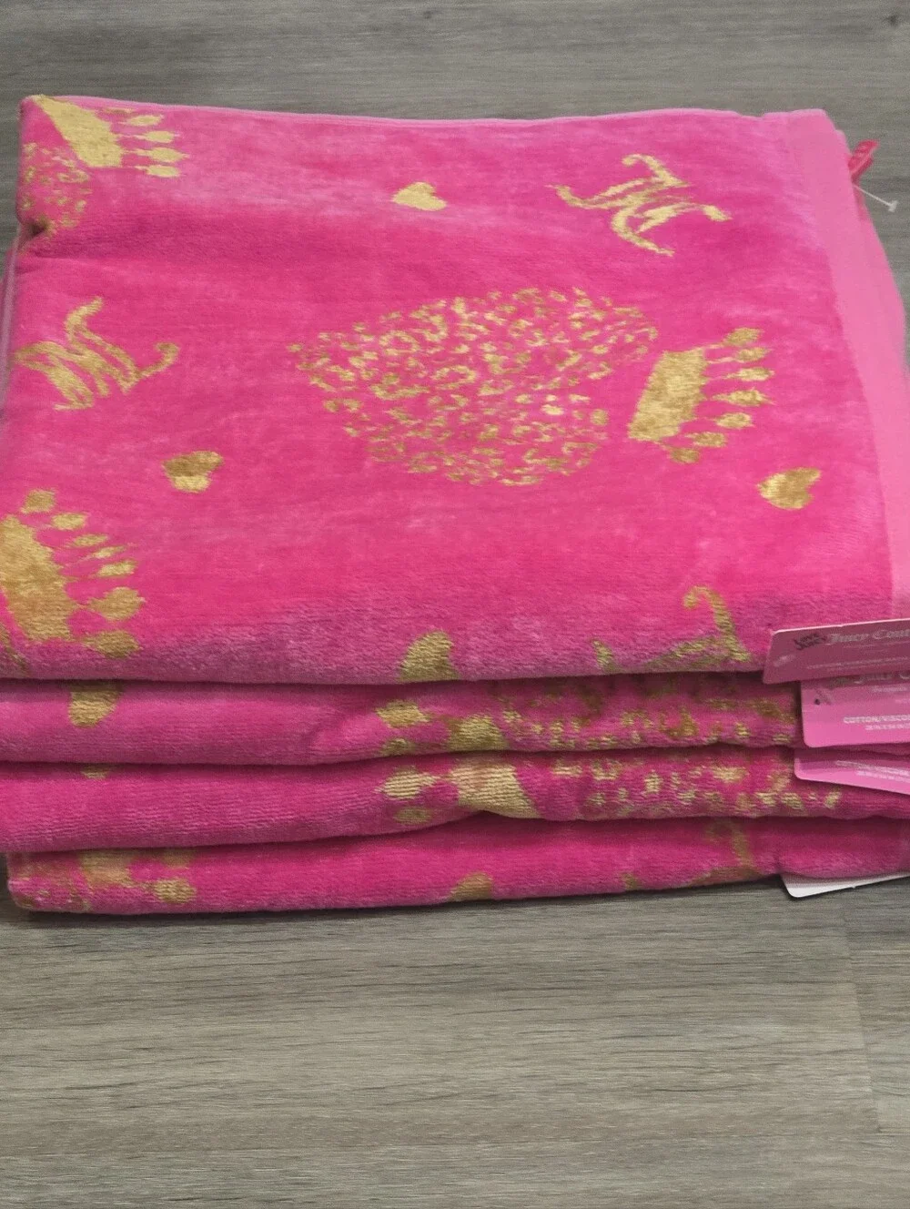 Juicy Couture Home Leopord Heart Crown Plush Bath Towel Set